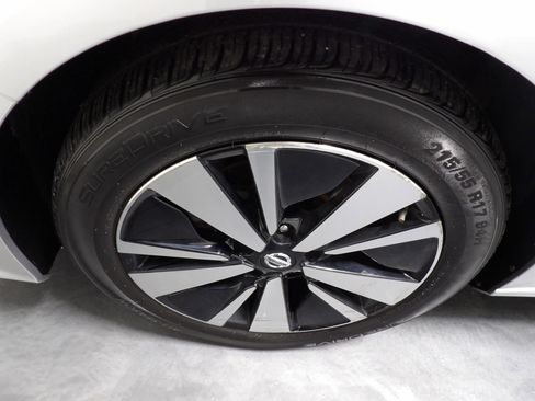 Used 2021 Nissan Altima 2.5 SV FWD image 19