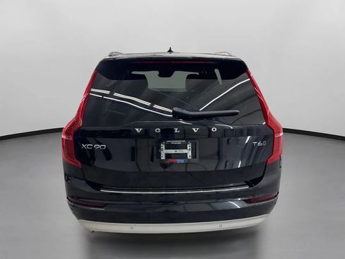 Used 2022 Volvo XC90 T6 Momentum w/ Advanced Package AWD/4WD image 8