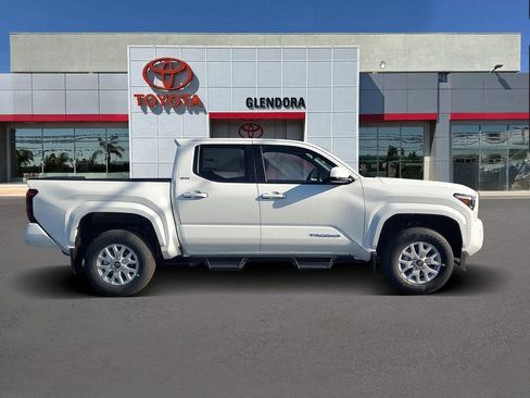 New 2026 Toyota Tacoma SR5 image 2