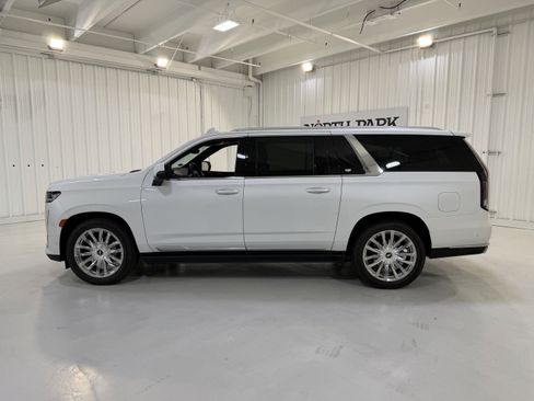 Used 2024 Cadillac Escalade ESV Premium Luxury w/ Performance Package image 2