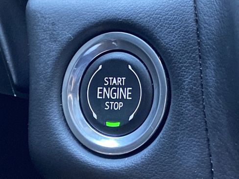 Used 2024 Chevrolet Tahoe LT image 17