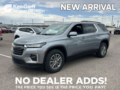 Used 2023 Chevrolet Traverse LT