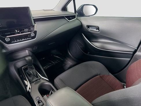 Certified 2025 Toyota Corolla SE FWD image 21