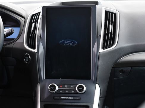 Used 2022 Ford Edge SEL w/ Convenience Package image 9