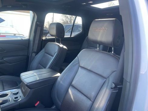 Used 2022 Chevrolet Traverse High Country AWD/4WD image 8