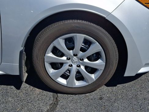 Used 2026 Toyota Corolla LE FWD image 8