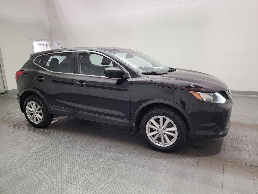 Used 2018 Nissan Rogue Sport S w/ S Appearance Package FWD image 11