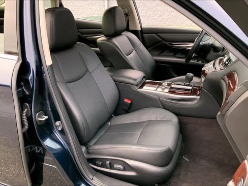 Used 2016 INFINITI Q70 3.7 AWD/4WD image 9