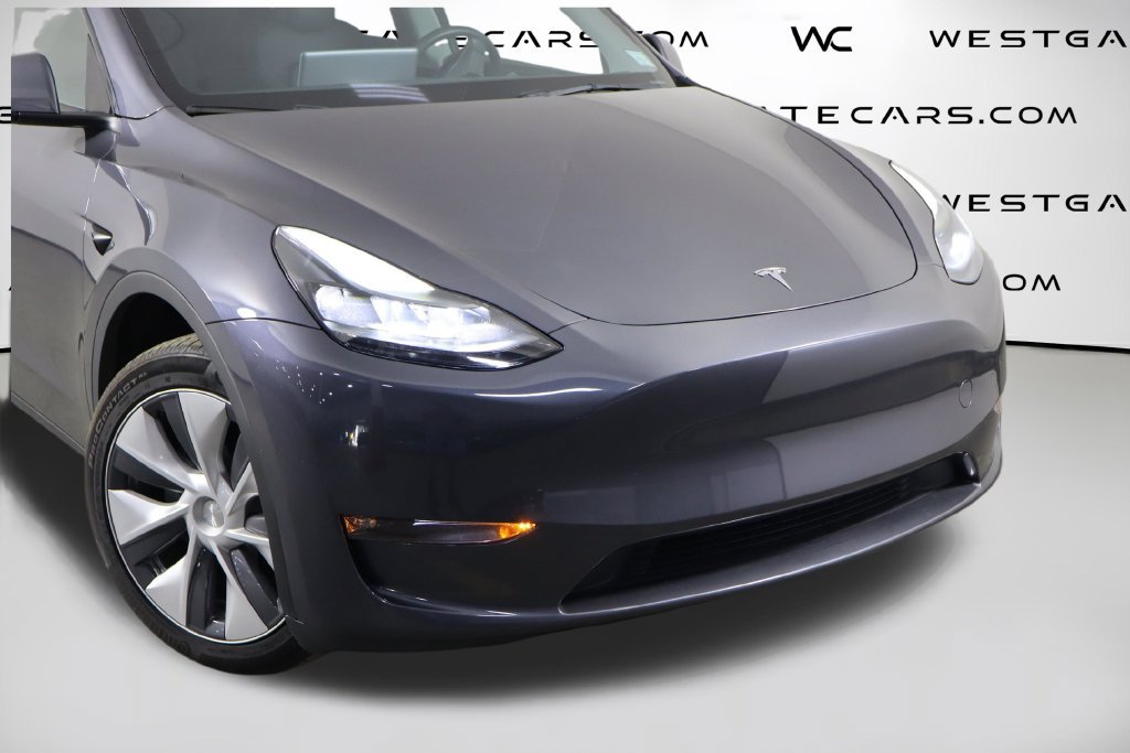Used 2023 Tesla Model Y 2WD image 53