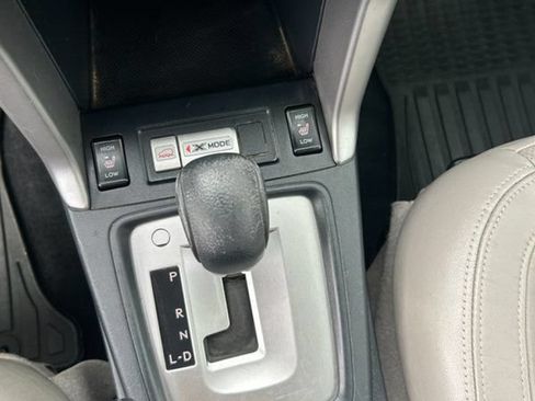 Used 2018 Subaru Forester 2.5i Limited AWD/4WD image 18