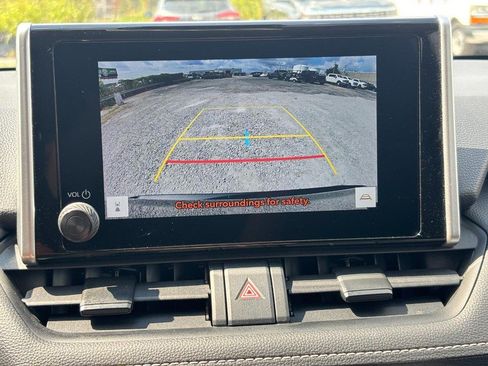 Used 2025 Toyota RAV4 XLE AWD/4WD image 23