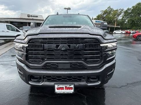 New 2026 RAM 2500 Laramie AWD/4WD image 8