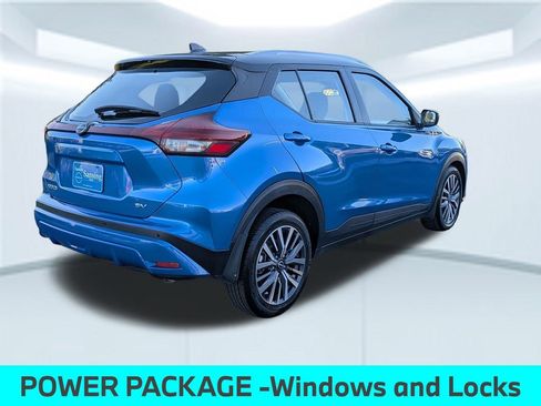 Used 2023 Nissan Kicks SV image 6