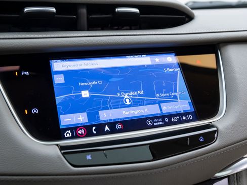 Certified 2022 Cadillac XT5 Premium Luxury w/ LPO, Floor Liner Package image 26