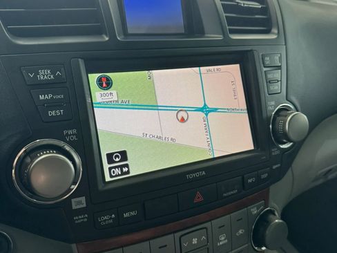 Used 2010 Toyota Highlander Limited AWD/4WD image 29