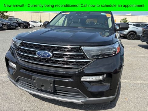 Used 2021 Ford Explorer XLT w/ Equipment Group 202A AWD/4WD image 9