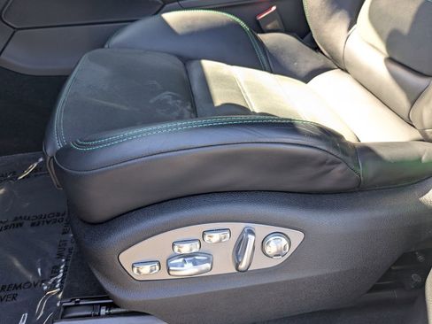 Used 2024 Porsche Macan GTS image 7