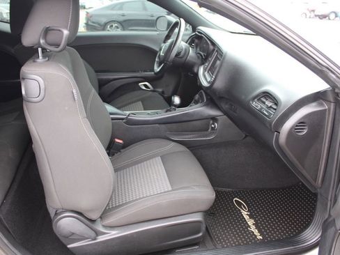 Used 2022 Dodge Challenger SXT w/ Blacktop Package image 20