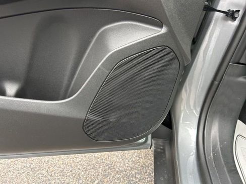 New 2026 Chevrolet Trax LT w/ Sunroof Package image 14