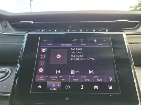 Used 2025 Jeep Grand Cherokee Laredo X AWD/4WD image 33