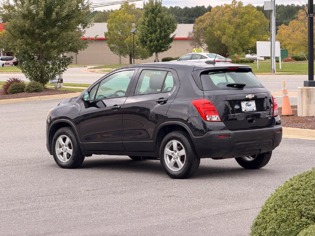 Used 2016 Chevrolet Trax LS AWD/4WD image 5