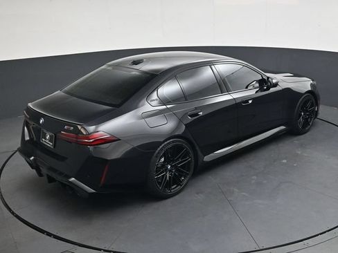 Used 2026 BMW M5 w/ Executive Package AWD/4WD image 28