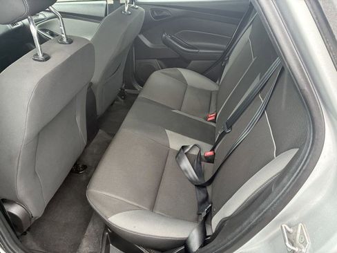 Used 2012 Ford Focus SE FWD image 13