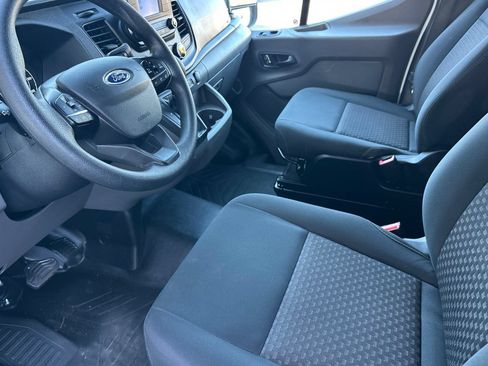 Certified 2025 Ford Transit 250 Low Roof w/ Exterior Upgrade Package RWD image 9