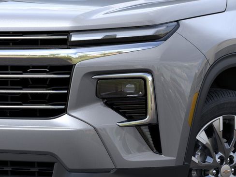 New 2026 Chevrolet Traverse LT w/ Sun and Wheel Package AWD/4WD image 34
