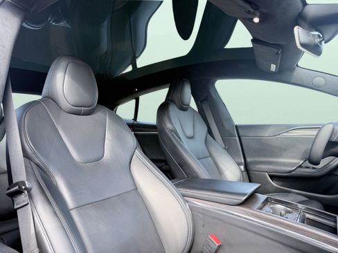 Used 2022 Tesla Model S image 52