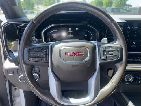 Used 2022 GMC Sierra 1500 SLT w/ SLT Convenience Package AWD/4WD image 22