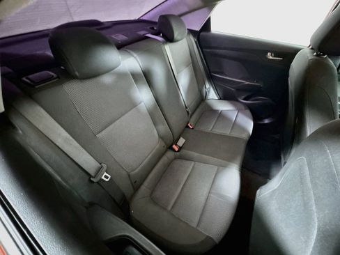 Used 2022 Hyundai Accent SE w/ Cargo Package FWD image 23