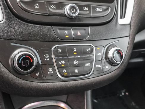 Used 2023 Chevrolet Malibu LT FWD image 24