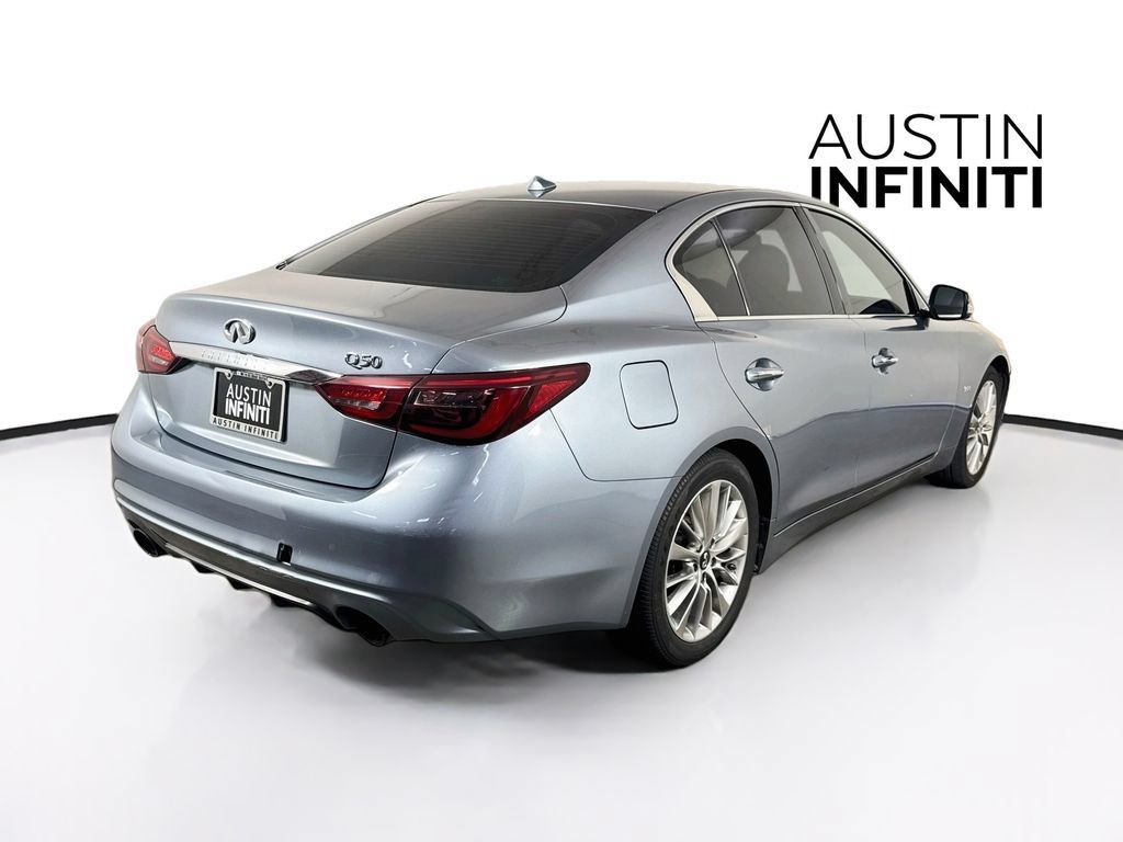 Used 2018 INFINITI Q50 Luxe RWD image 7
