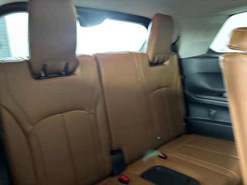 Used 2023 INFINITI QX60 Sensory w/ Vision Package AWD/4WD image 28