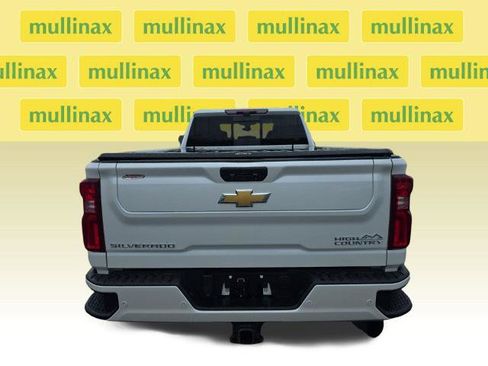 Used 2022 Chevrolet Silverado 3500 High Country AWD/4WD image 32