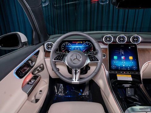 New 2026 Mercedes-Benz GLC 300 image 15