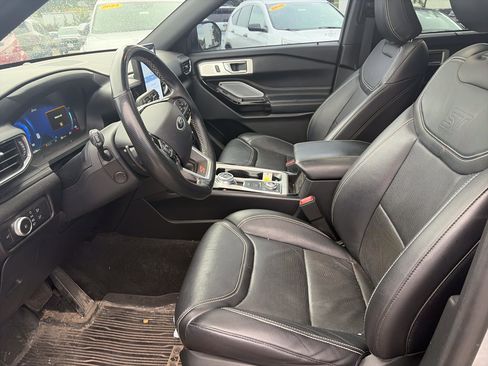 Used 2021 Ford Explorer ST w/ Equipment Group 401A AWD/4WD image 7