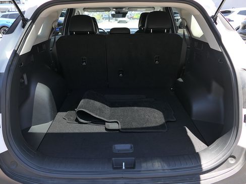Used 2024 Kia Sportage EX FWD image 24