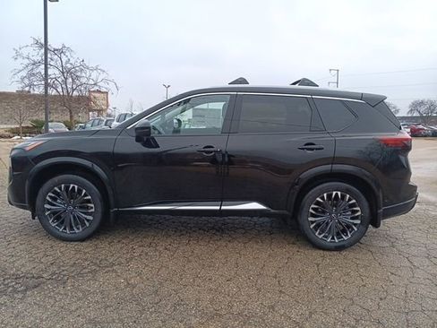 New 2026 Nissan Rogue Platinum w/ Platinum Premium Package image 2