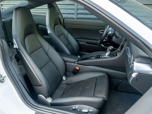 Used 2019 Porsche 911 Carrera 4S AWD/4WD image 45