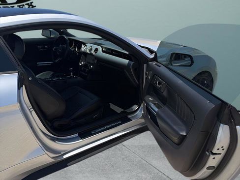 Used 2019 Ford Mustang GT Premium RWD image 12