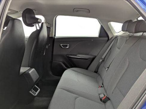 Used 2025 Kia K4 FWD image 17