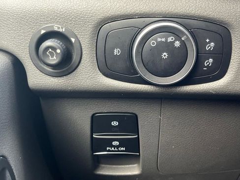 Used 2023 Ford Transit 350 XLT image 21