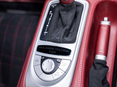 Used 2005 Mercedes-Benz SLR image 19
