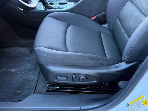 Used 2024 Chevrolet Malibu LT w/ Sport Edition FWD image 11