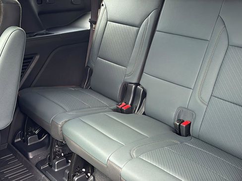 New 2026 GMC Yukon AT4 w/ AT4 Premium Plus Package AWD/4WD image 19