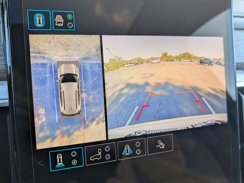 Used 2024 GMC Acadia Denali w/ Super Cruise Package image 29