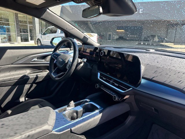 Used 2024 Chevrolet Equinox EV LT FWD image 10