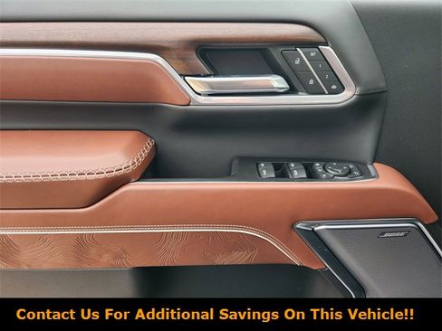 New 2026 GMC Sierra 3500 Denali Ultimate w/ LPO, Black Badging Package image 17